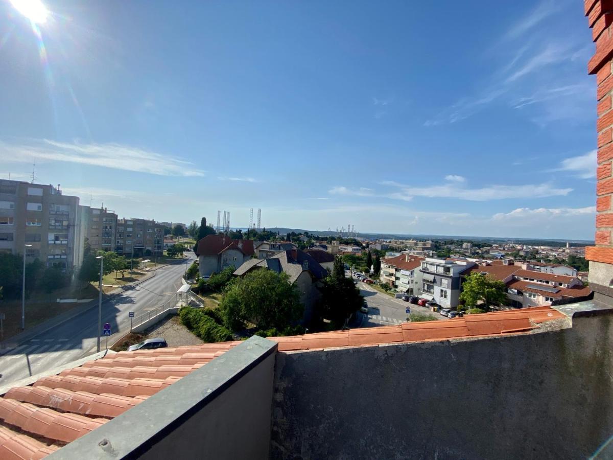 Penthouse Cityview Pula Exterior photo